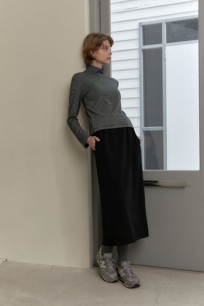 Heavy Nylon Skirt (Black)