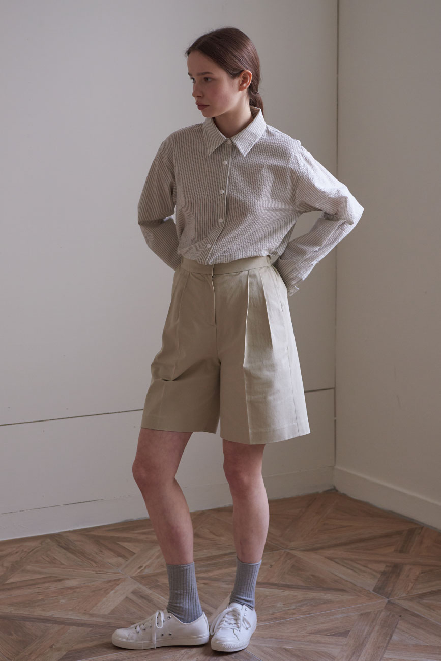 [RE] Two-Tuck Bermuda Pants (Cream Beige)